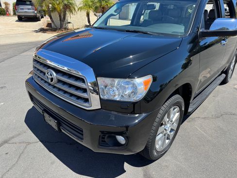 Used 2011 Toyota Sequoia Limited image 9