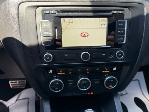 Used 2014 Volkswagen Jetta GLI Sedan FWD image 13
