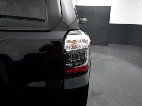 Used 2022 Toyota 4Runner TRD Off-Road Premium image 14