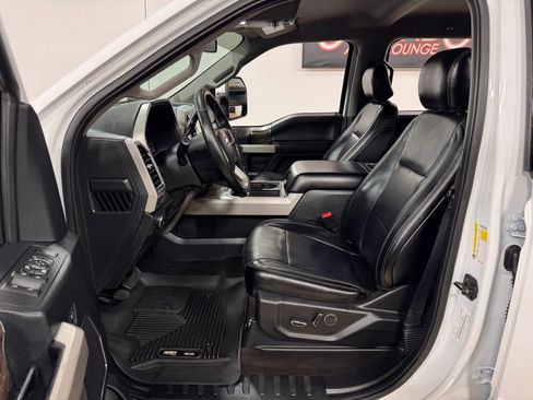 Used 2018 Ford F250 Lariat image 14