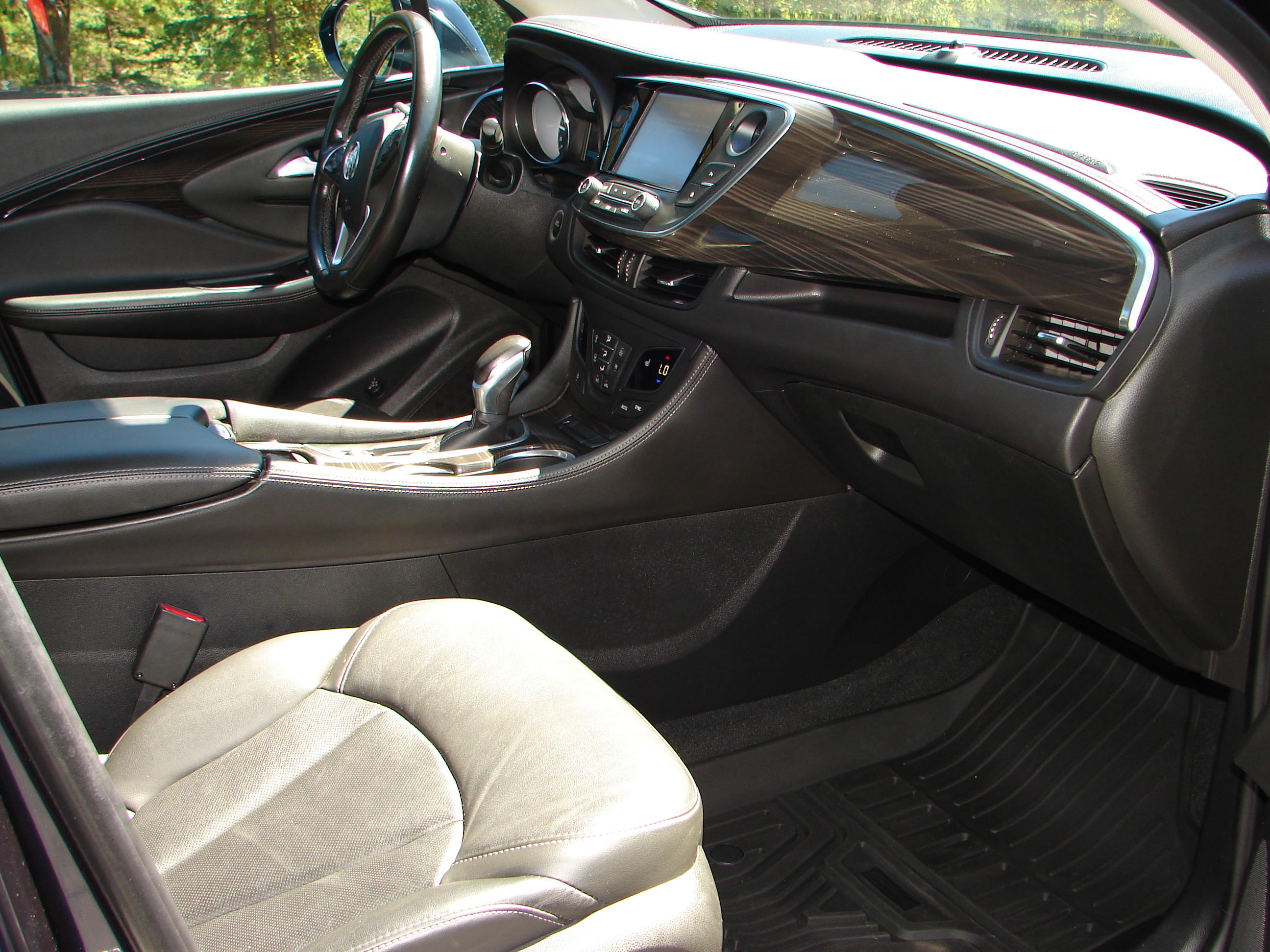Used 2020 Buick Envision FWD Essence image 10