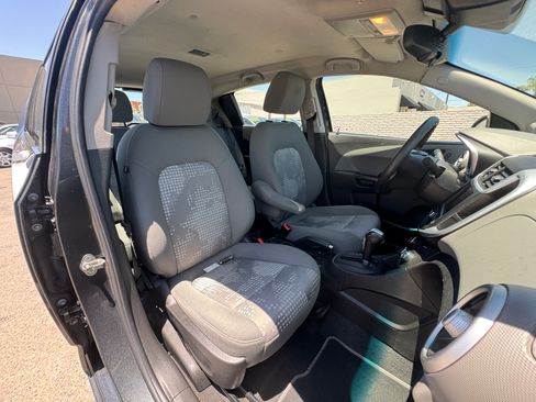 Used 2020 Chevrolet Sonic LT Hatchback FWD image 19