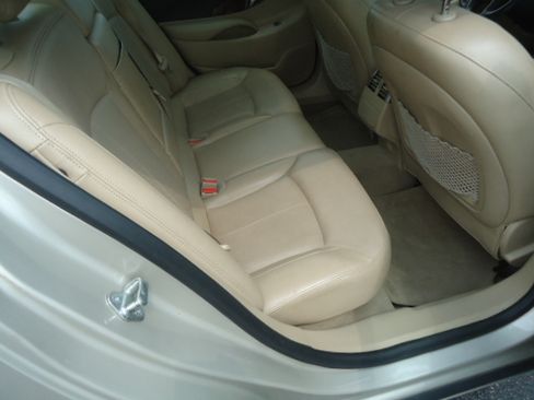 Used 2013 Buick LaCrosse Premium FWD image 14