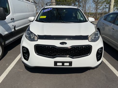 Used 2017 Kia Sportage AWD LX image 2