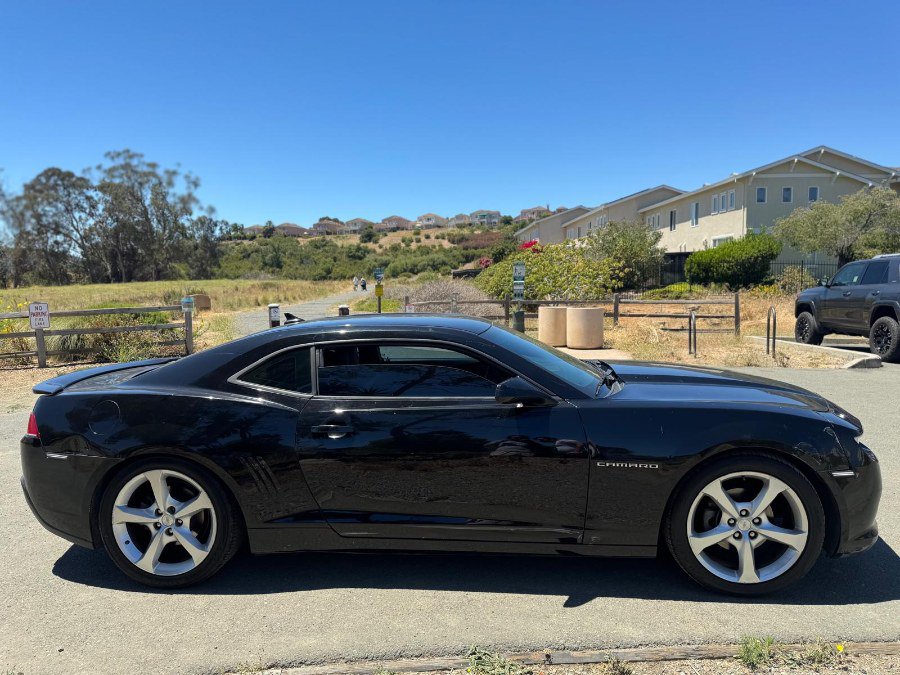 Used 2014 Chevrolet Camaro LT RWD image 3