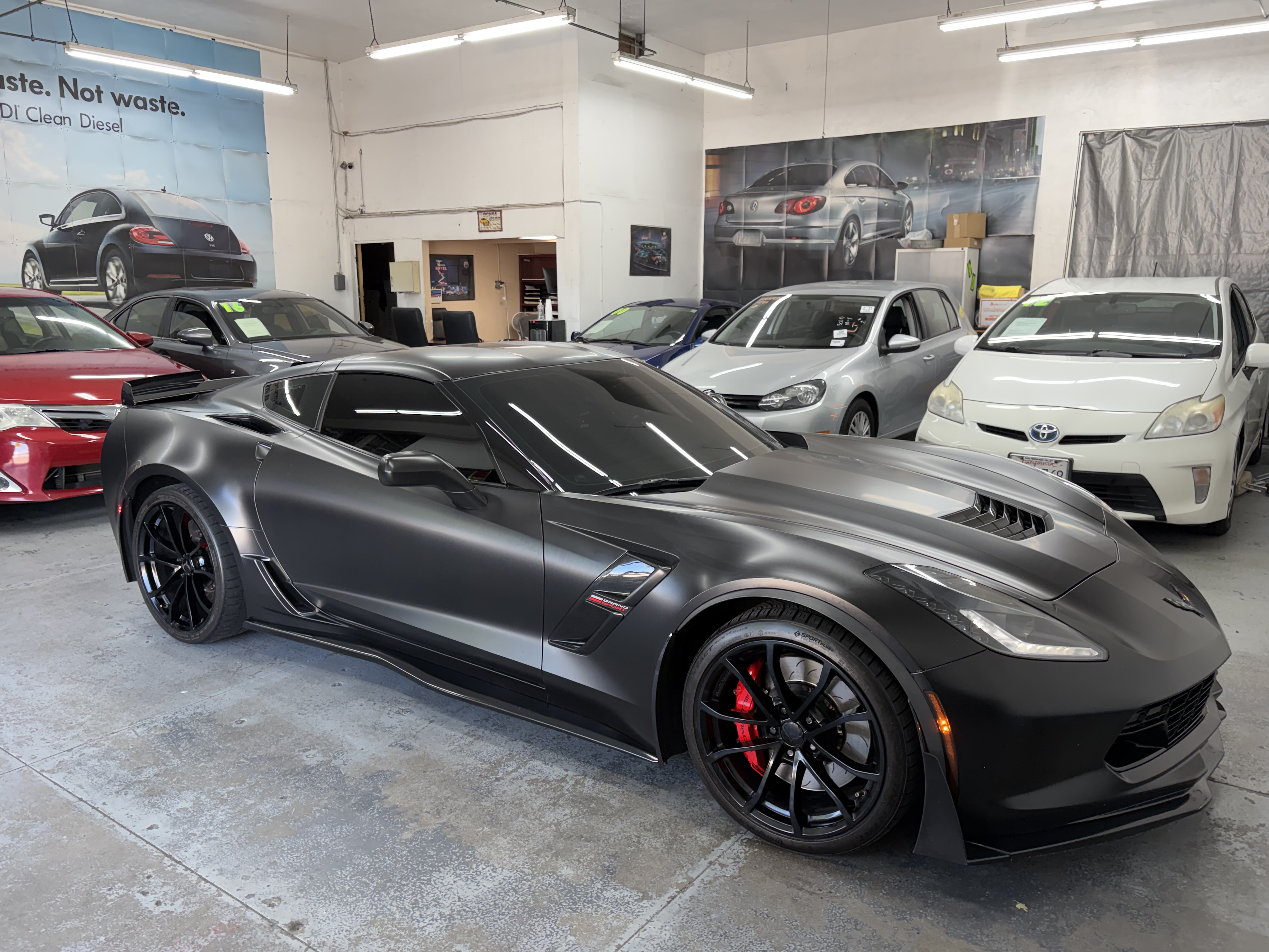 Used 2017 Chevrolet Corvette Grand Sport Coupe w/ 1LT RWD image 10