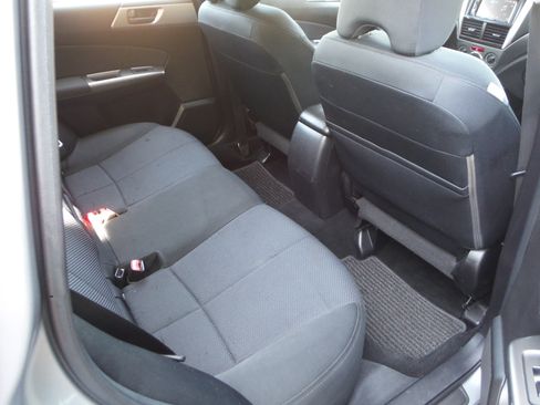 Used 2012 Subaru Forester 2.5X AWD/4WD image 12