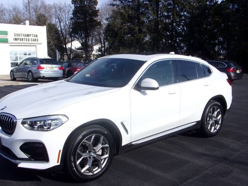 Used 2021 BMW X4 xDrive30i image 2