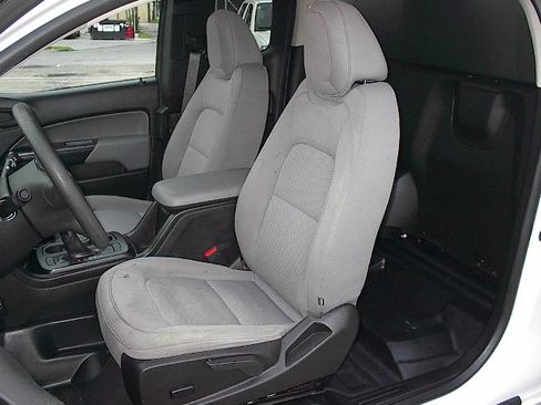 Used 2022 Chevrolet Colorado W/T image 15