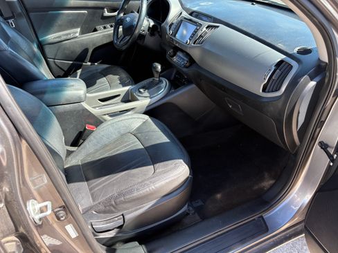 Used 2016 Kia Sportage LX image 9