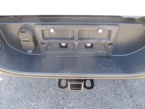 Used 2020 Jeep Gladiator Rubicon Pickup 4D 5 ft AWD/4WD image 17