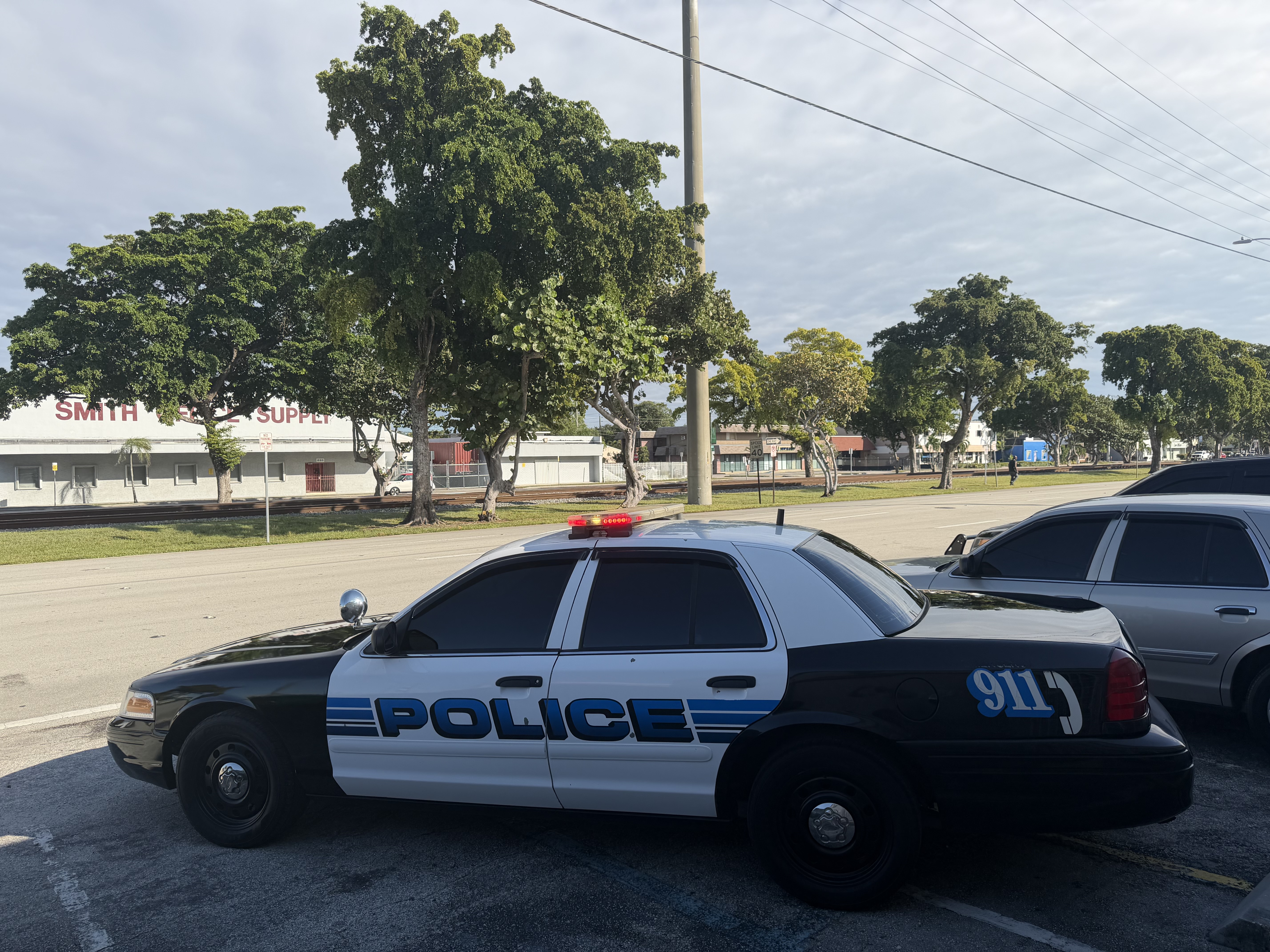 Used 2006 Ford Crown Victoria Police Interceptor RWD image 4