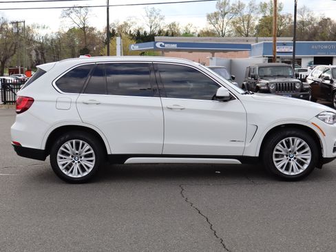 Used 2017 BMW X5 xDrive35d image 9