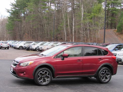 Used 2013 Subaru XV Crosstrek 2.0i Limited image 3