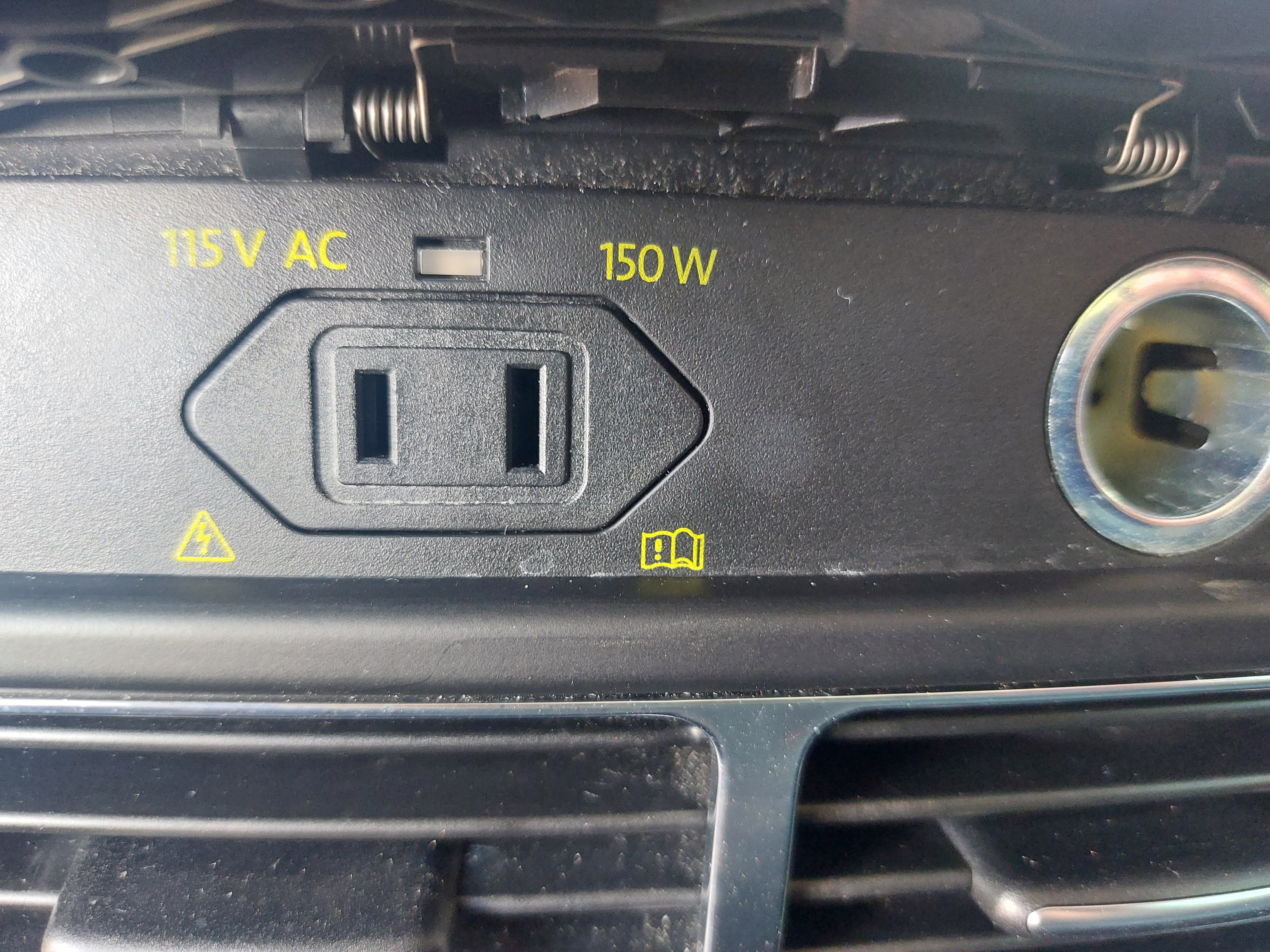 Used 2014 Volkswagen Touareg VR6 AWD/4WD image 21