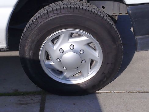 Used 2012 Ford E-150 and Econoline 150 image 29