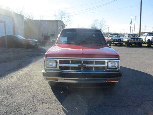 Used 1993 Chevrolet S10 Pickup LS image 3