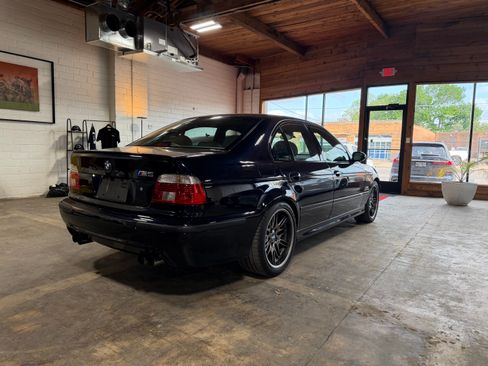 Used 2003 BMW M5 RWD image 7