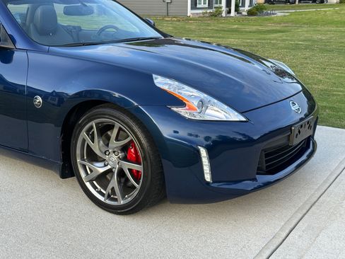 Used 2013 Nissan 370Z Touring Sport image 13