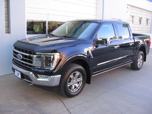 Used 2022 Ford F150 4x4 SuperCrew Lariat image 1
