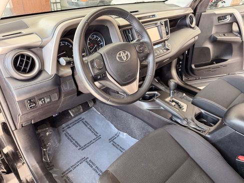 Used 2018 Toyota RAV4 XLE image 7