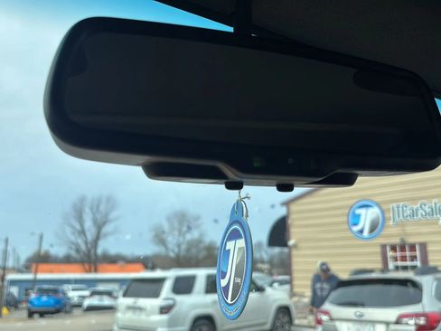 Used 2013 Jeep Wrangler Unlimited Sport image 34