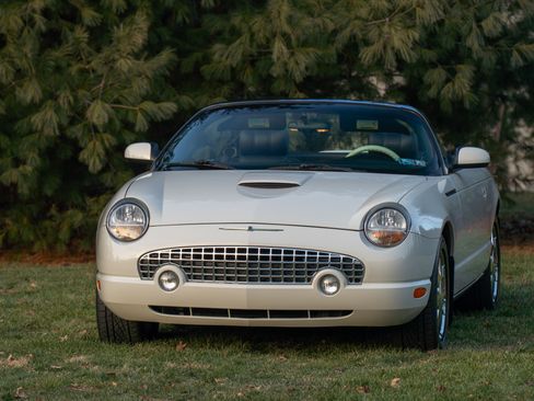 Used 2003 Ford Thunderbird image 39