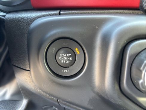 Used 2023 Jeep Wrangler Unlimited Rubicon image 24