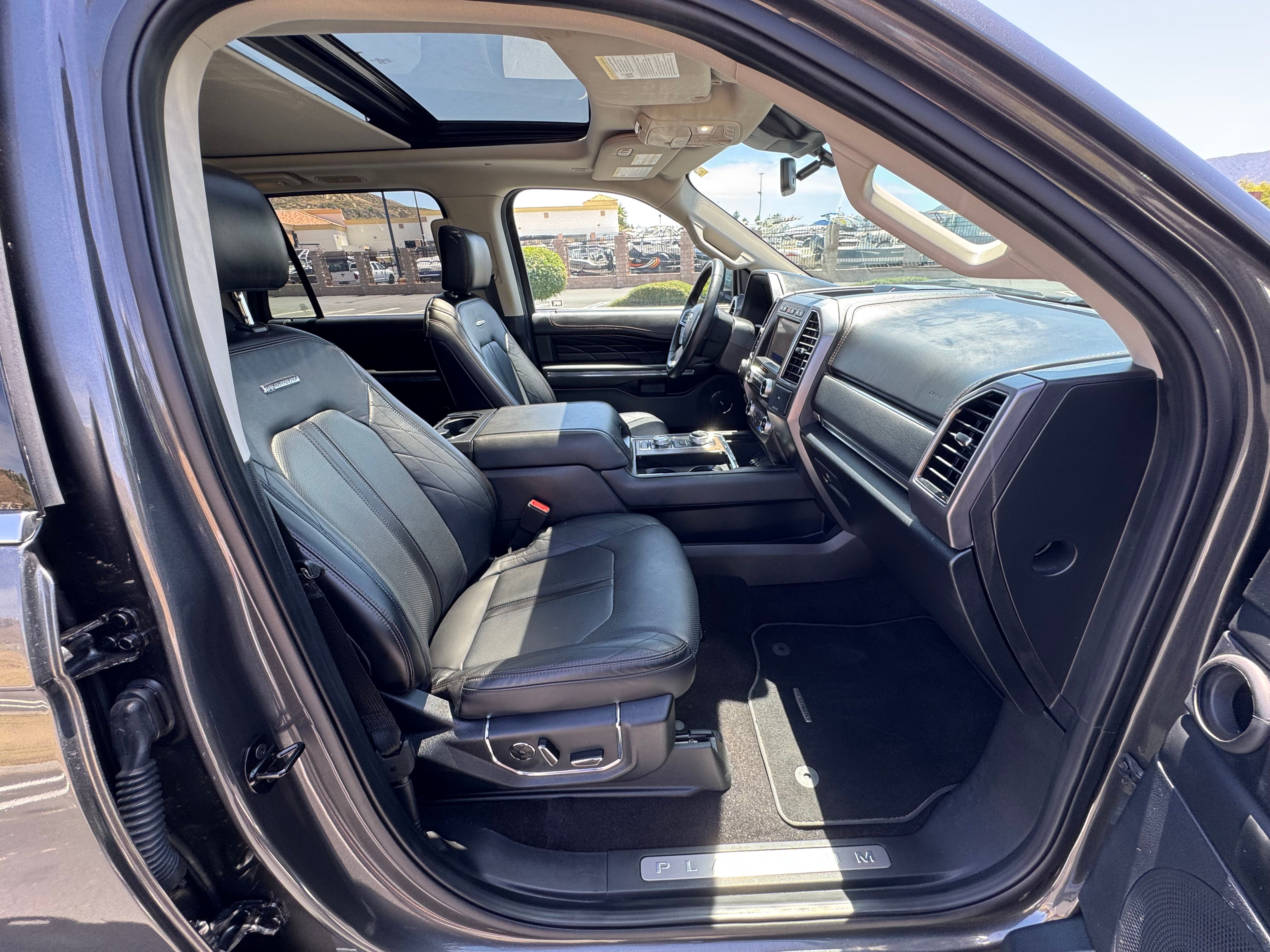 Used 2020 Ford Expedition Max 4WD Platinum image 22