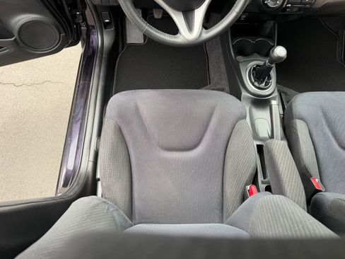 Used 2013 Honda Fit Sport image 17