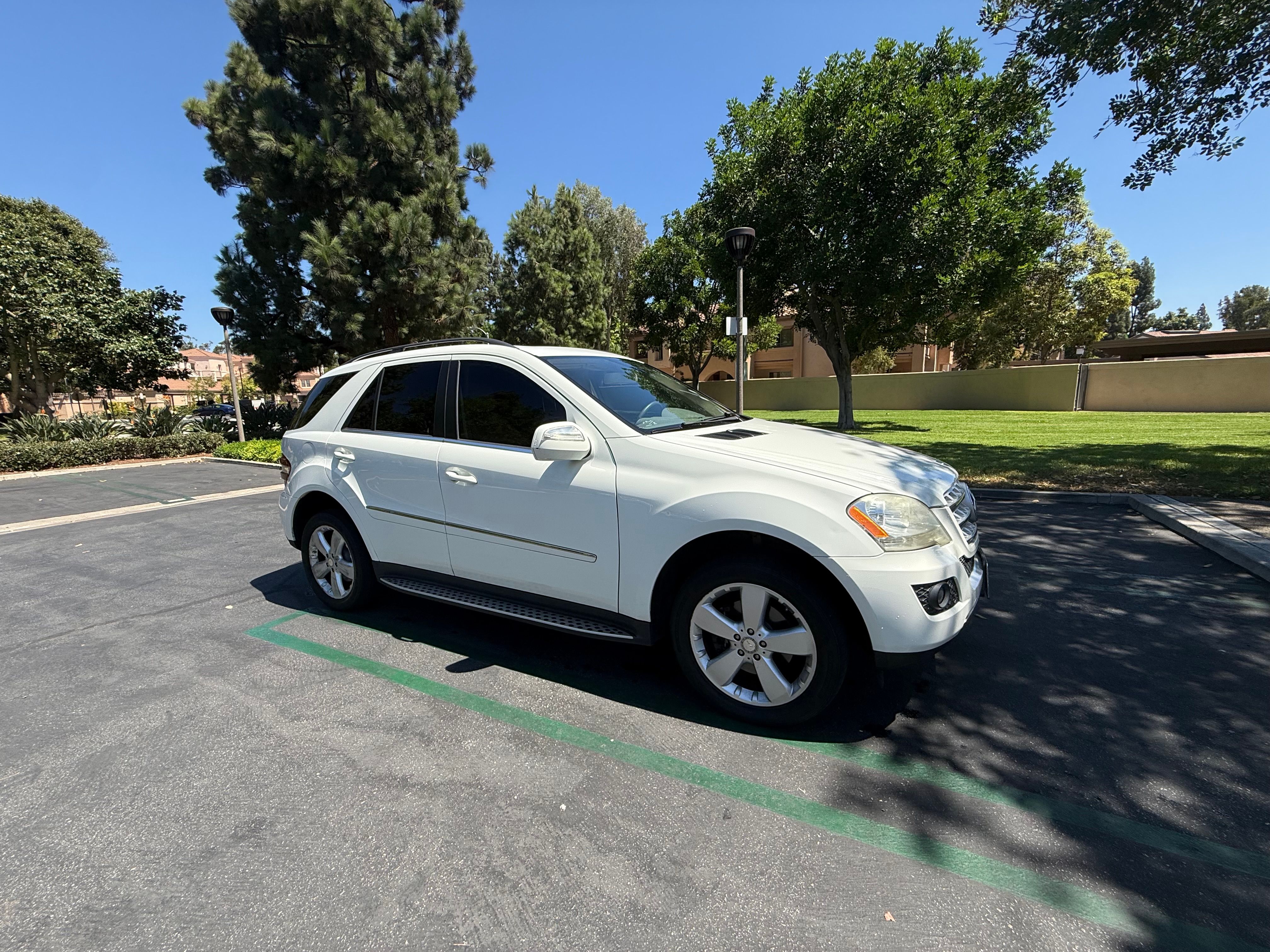 Used 2010 Mercedes-Benz ML 350 2WD image 12