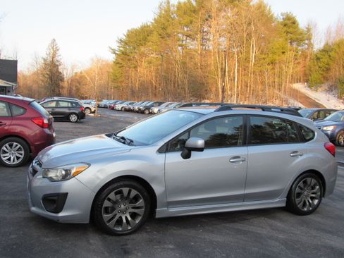 Used 2013 Subaru Impreza 2.0i Sport Premium image 2