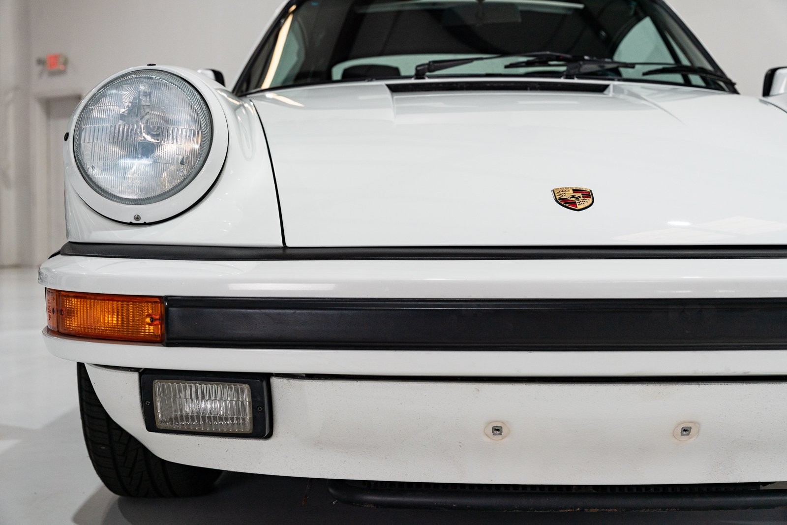 Used 1987 Porsche 911 Carrera Coupe RWD image 37