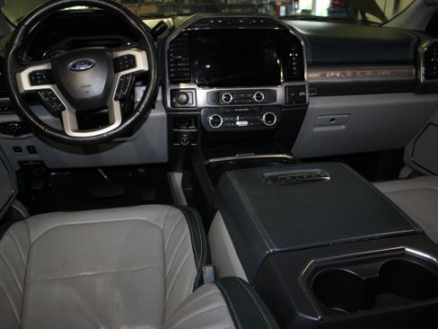 Used 2019 Ford F250 4x4 Crew Cab Limited image 31