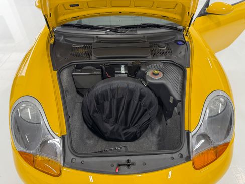 Used 2000 Porsche Boxster image 9