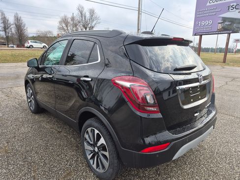 Used 2021 Buick Encore Preferred image 4