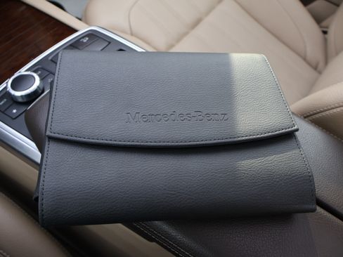 Used 2013 Mercedes-Benz GL 450 image 35