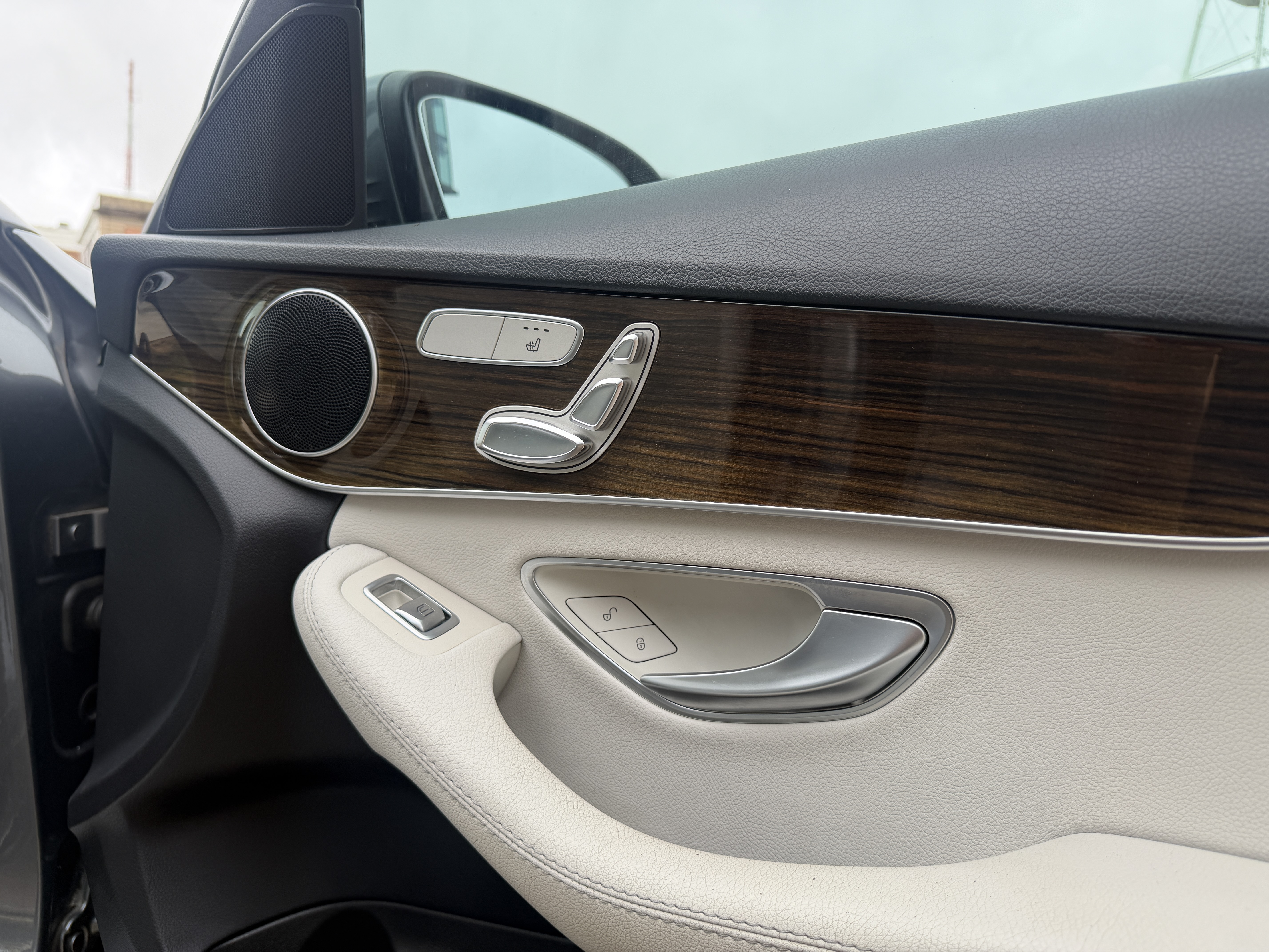 Used 2018 Mercedes-Benz C 300 Sedan image 17
