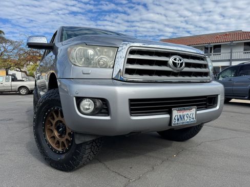 Used 2012 Toyota Sequoia Platinum image 15