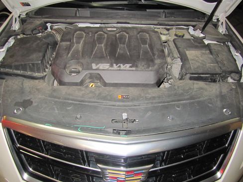 Used 2017 Cadillac XTS Luxury AWD image 23