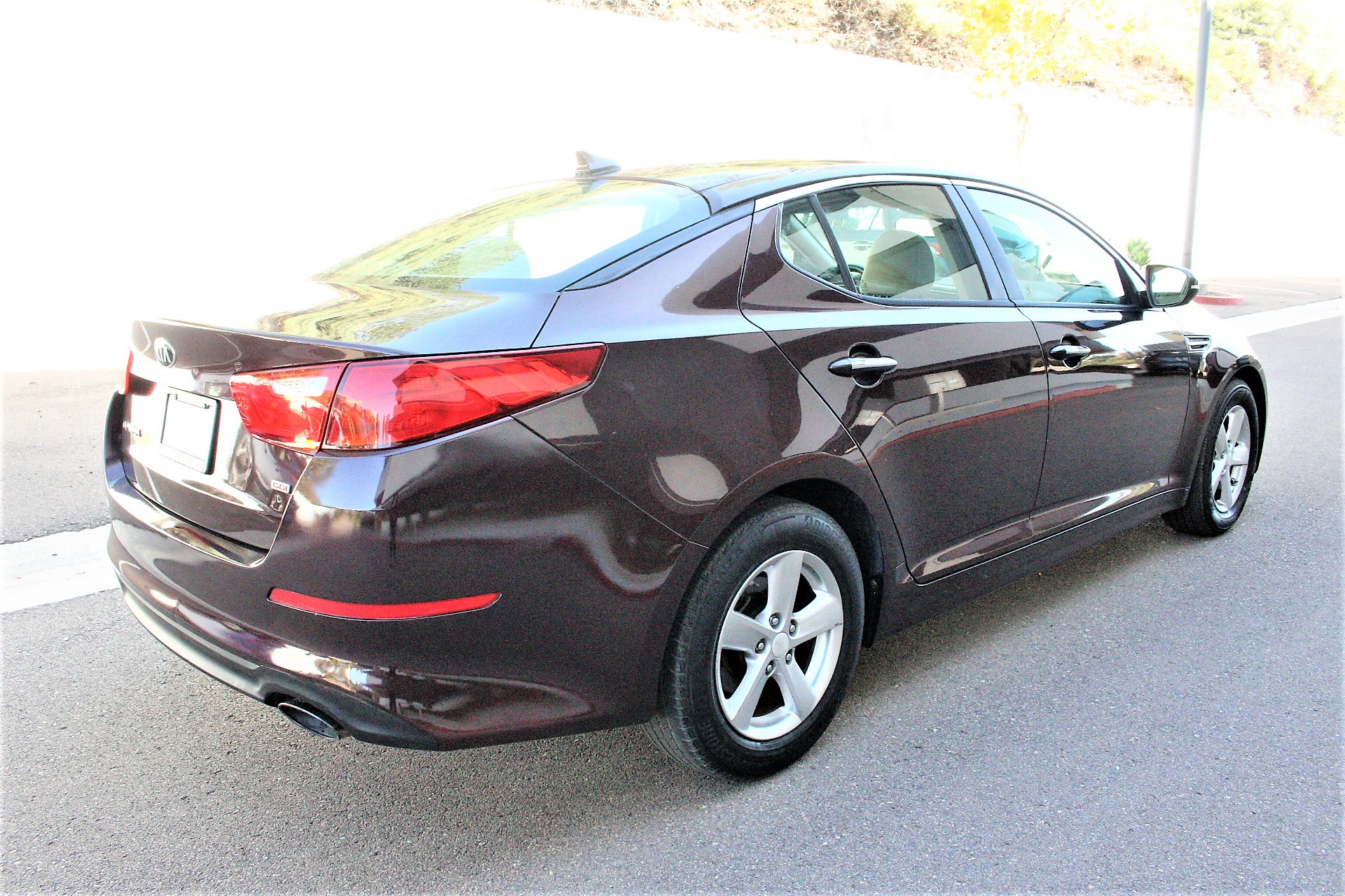 Used 2015 Kia Optima LX FWD image 8