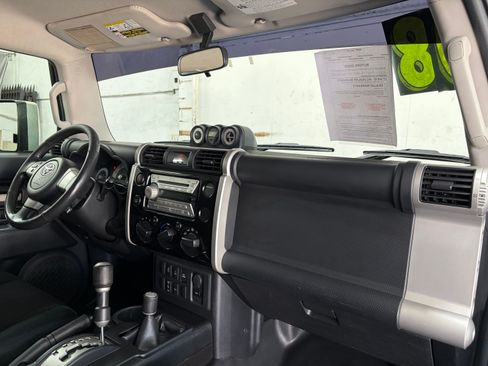 Used 2008 Toyota FJ Cruiser 4WD image 15