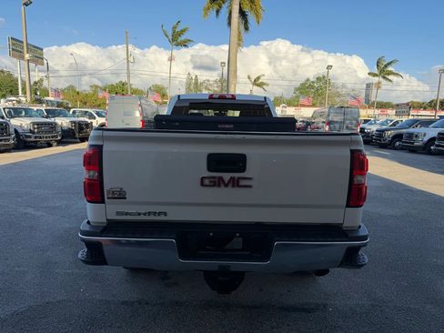 Used 2017 GMC Sierra 2500 SLT image 4