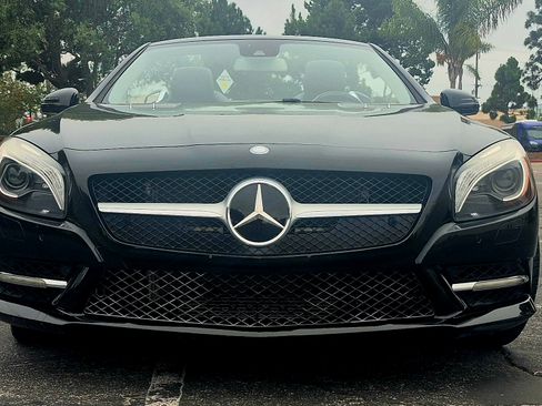 Used 2013 Mercedes-Benz SL 550 image 13