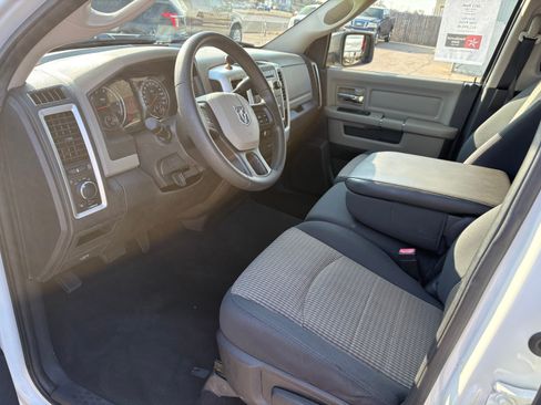 Used 2012 RAM 1500 SLT image 4