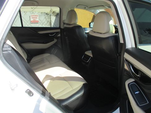 Used 2020 Subaru Outback Limited AWD/4WD image 15