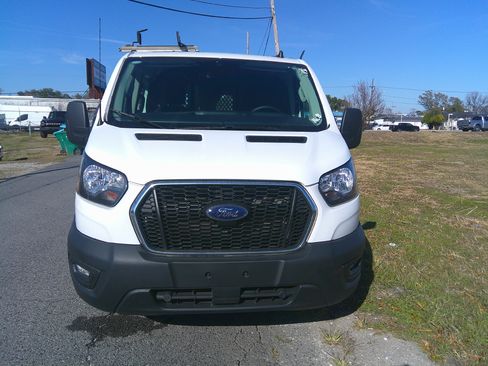 Used 2024 Ford Transit 250 XL image 12