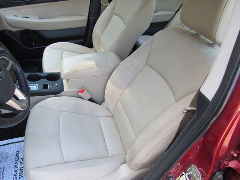Used 2015 Subaru Legacy 2.5i Premium AWD/4WD image 10