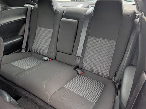 Used 2023 Dodge Challenger GT image 8