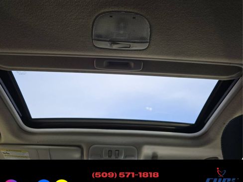 Used 2013 Subaru XV Crosstrek 2.0i Premium image 23